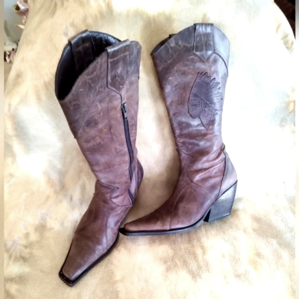 Brown Leather Square Toe Ladies Western Boots Size 7.5 Vintage by Cervato - Picture 10 of 15